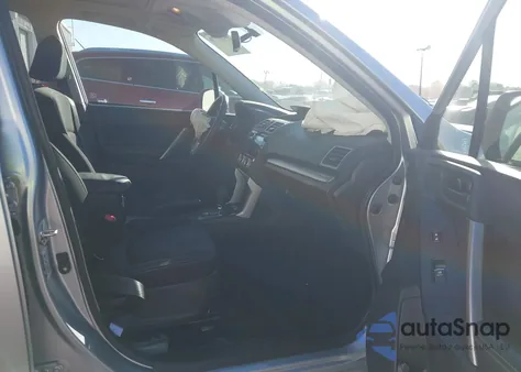 2017 Subaru Forester 2.5I Premium z USA, uszkodzony, nr VIN JF2SJAGC5HH579089